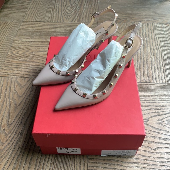 SOLD - NEW Valentino Rockstud Slingback Nude Pump Heels - Picture 3 of 16